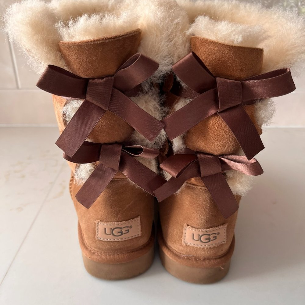 Women's Ugg Bailey Bow Classic Boots